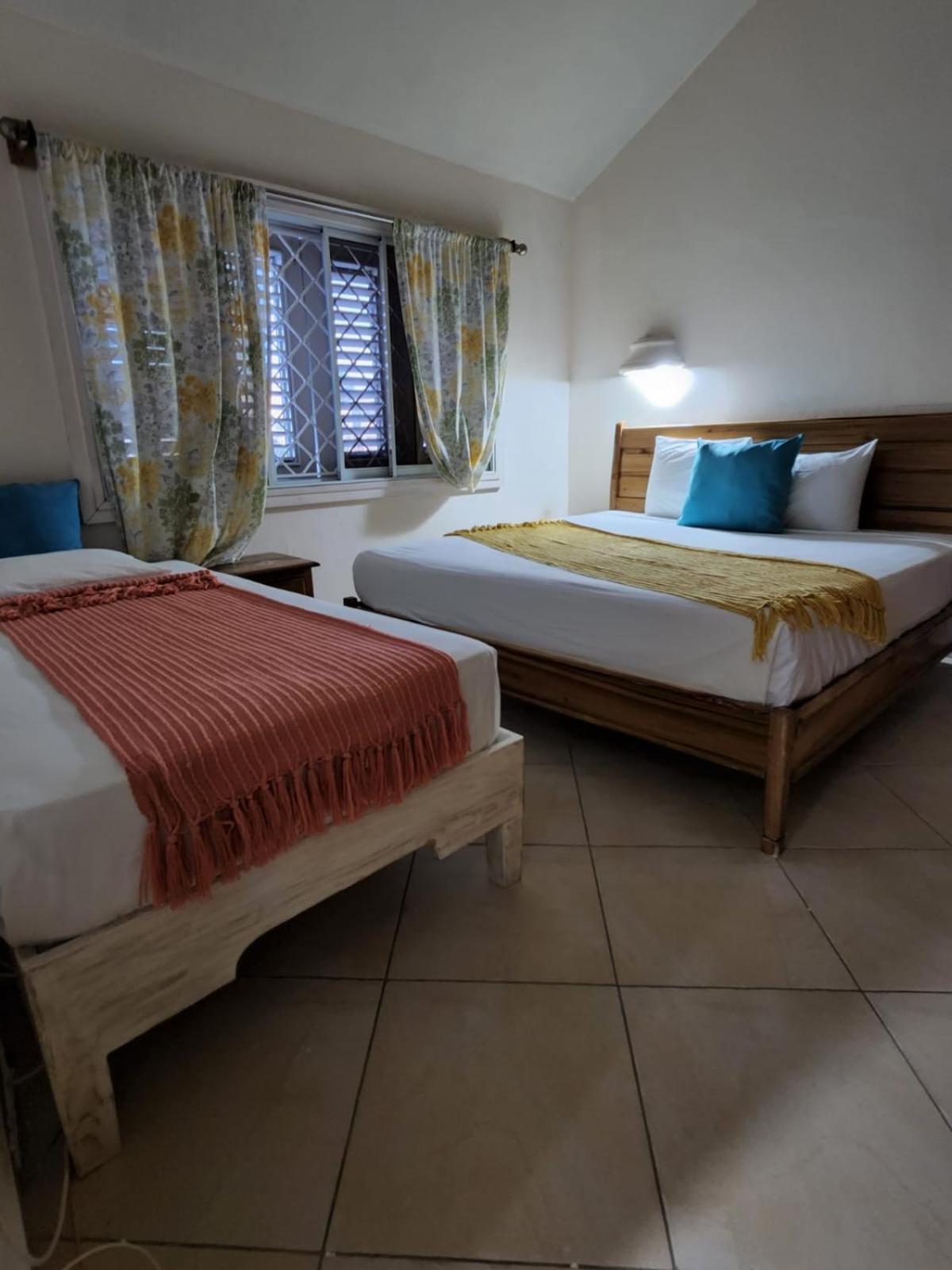 Hoteles Josefina Лас Теренас Екстериор снимка